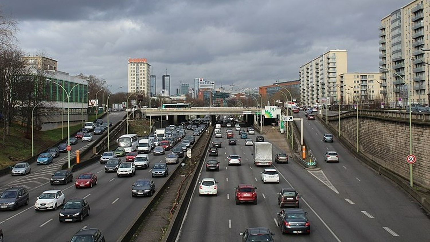 Référendum sur le périphérique : la mairie de Paris attaque la région en justice
